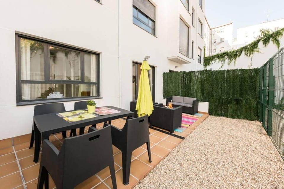 Garden, Balcony/Terrace