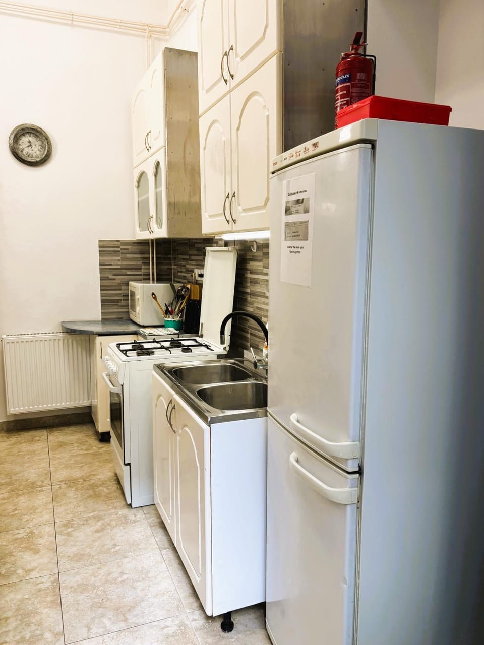 Coffee/tea facilities, Kitchen or kitchenette