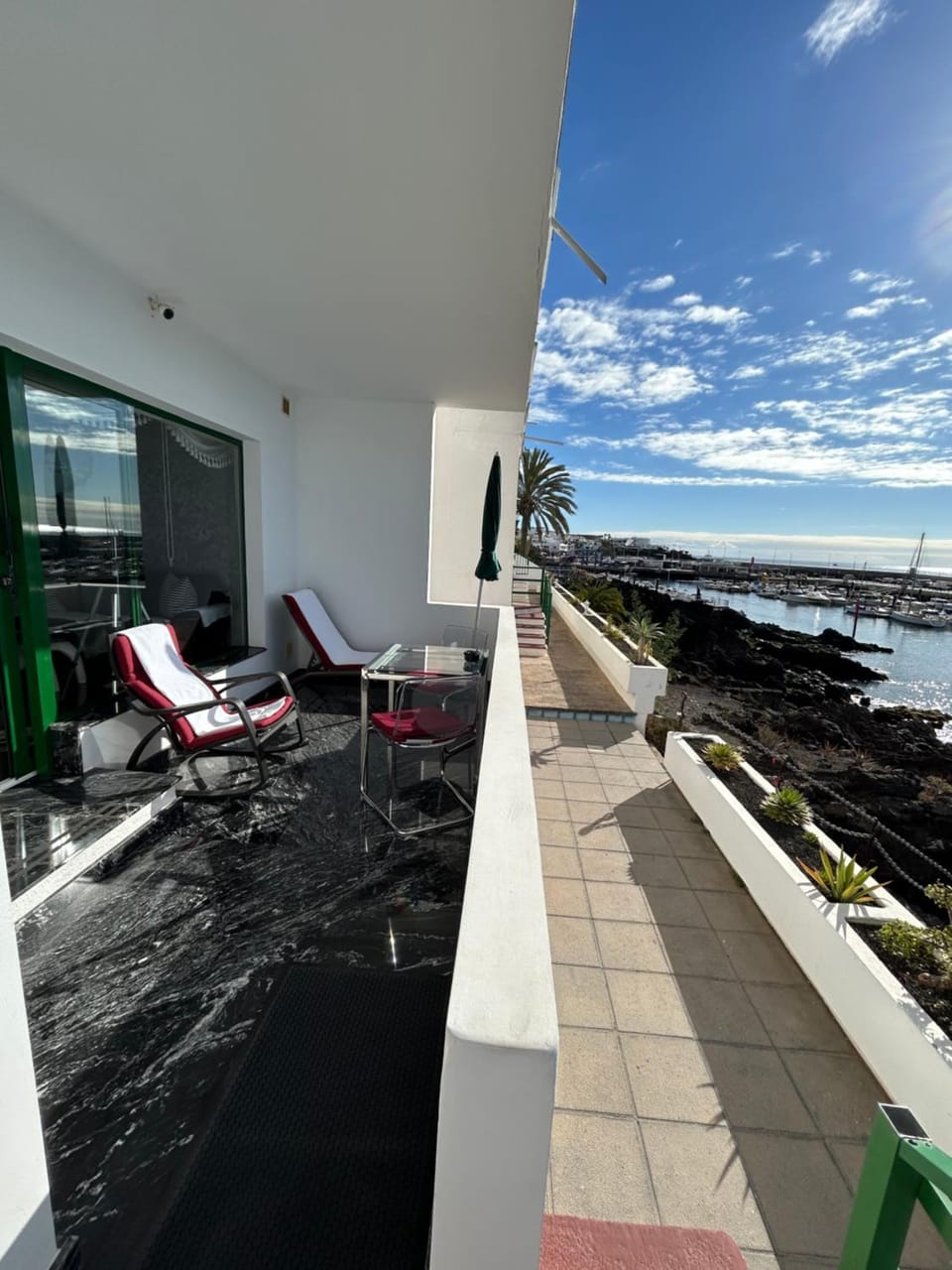 Natural landscape, View (from property/room), Balcony/Terrace, Seating area, Sea view