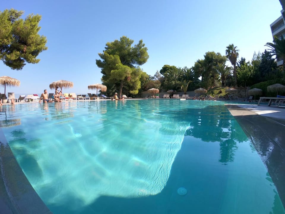 Swimming pool, Swimming pool
