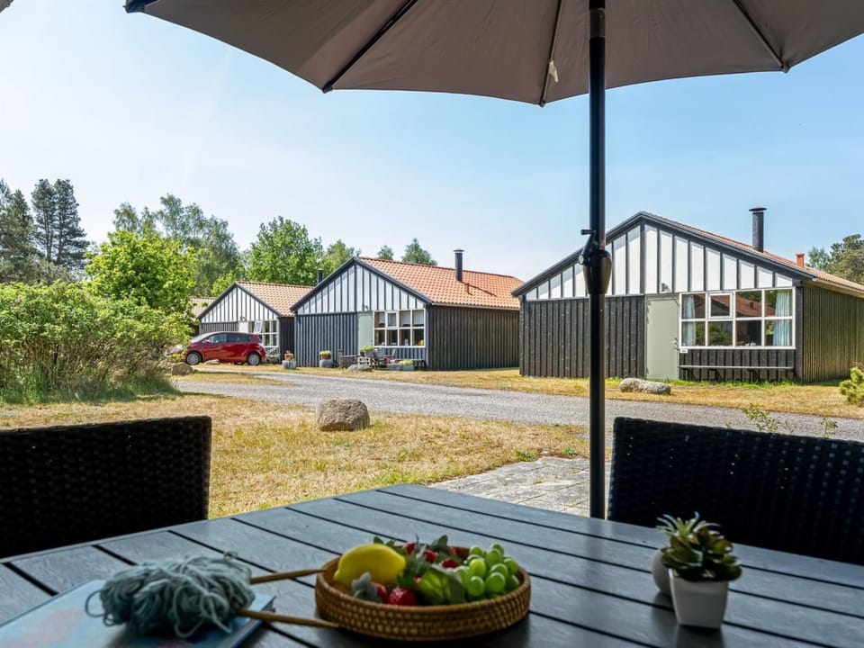 Holiday Home Elenor - 300m from the sea by Interhome House in Væggerløse
