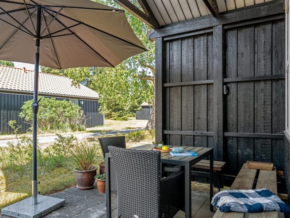 Holiday Home Elenor - 300m from the sea by Interhome House in Væggerløse