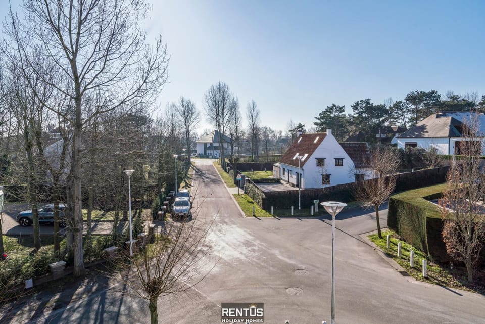 Neighbourhood, View (from property/room)