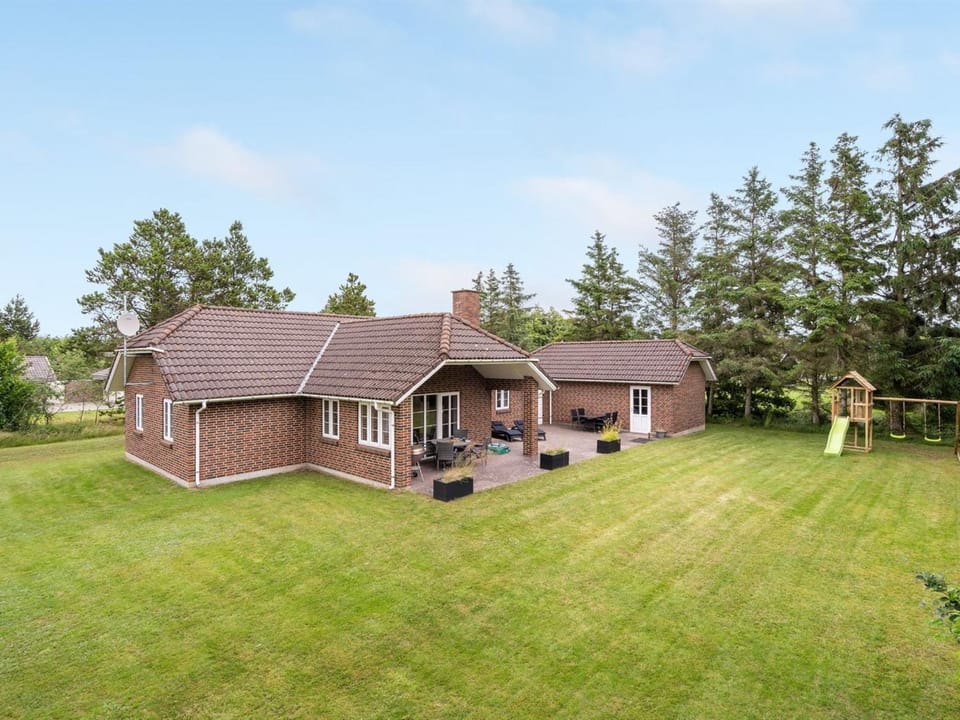 Holiday Home Hjalmsvider - 1km from the sea by Interhome House in Blåvand