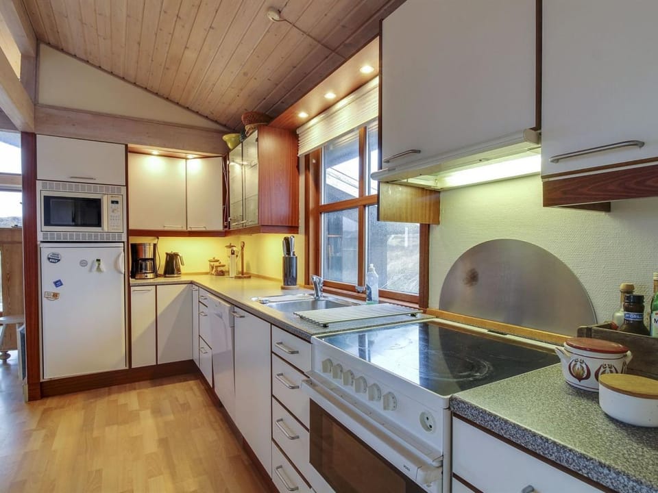 Holiday Home Essie - 250m from the sea by Interhome House in Løkken