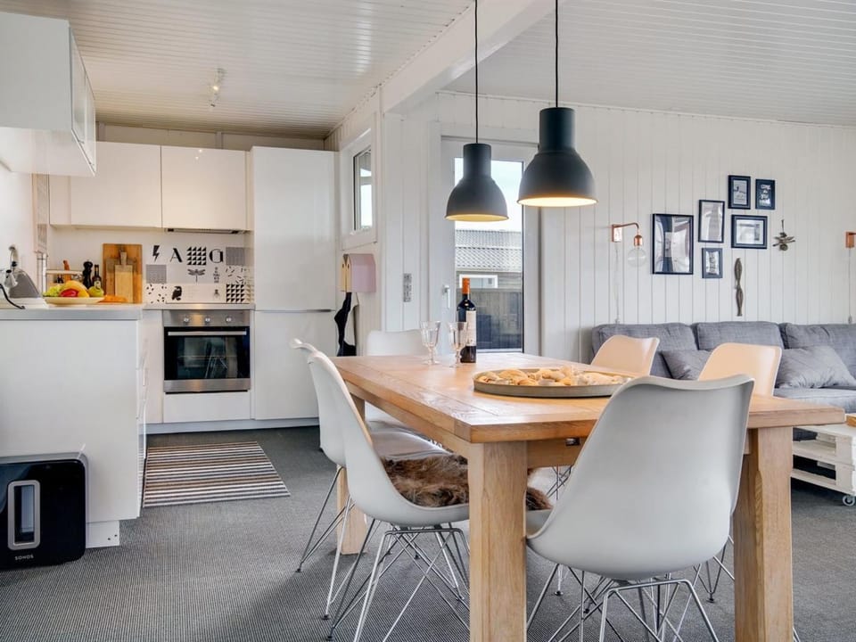 Holiday Home Kiina - 100m from the sea by Interhome House in Blokhus