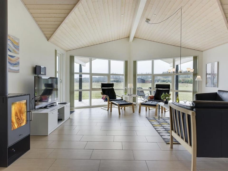 Holiday Home Tessie - 1-2km from the sea by Interhome House in Løkken