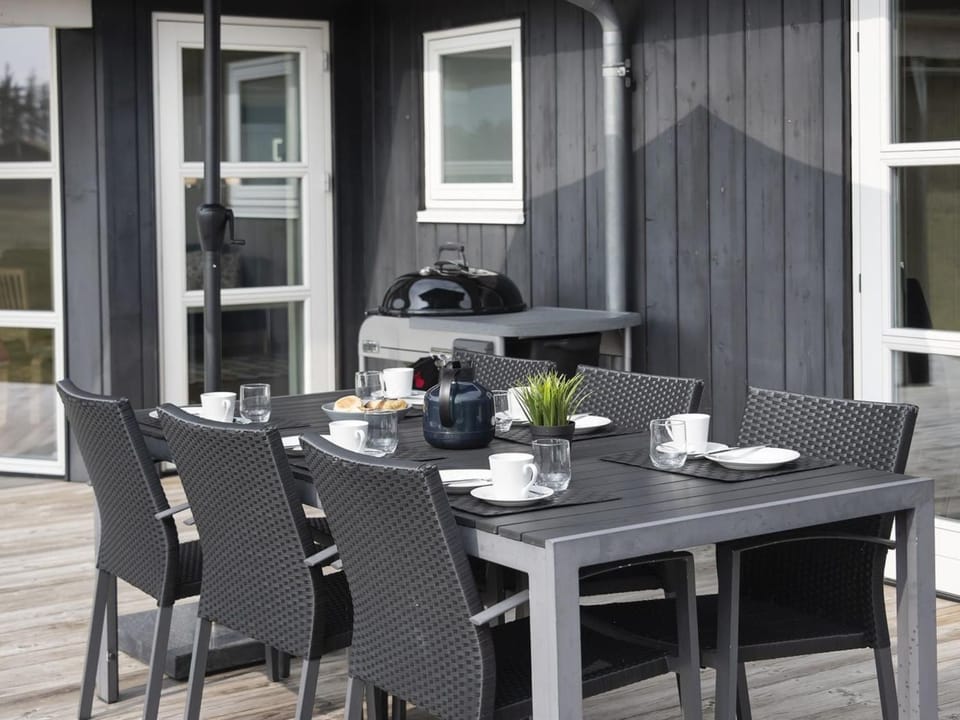 Holiday Home Tessie - 1-2km from the sea by Interhome House in Løkken
