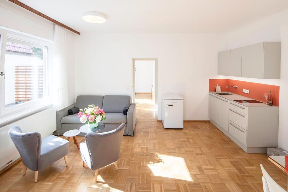Kitchen or kitchenette, Living room