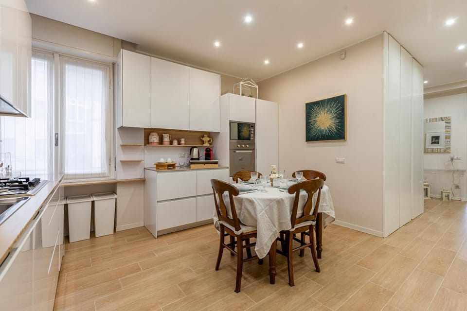 Kitchen or kitchenette, Dining area, minibar, pet friendly, stove