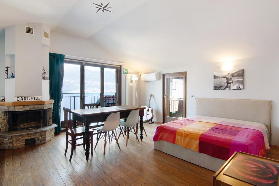 Property building, Living room, Bedroom
