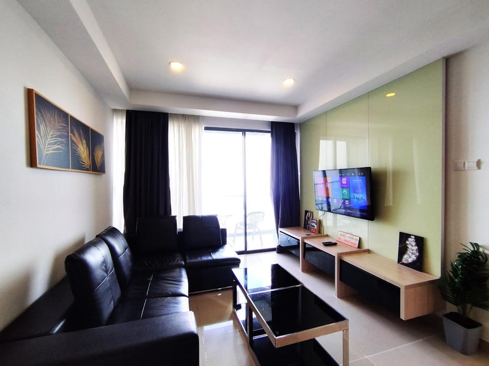 TV and multimedia, Seating area, Family