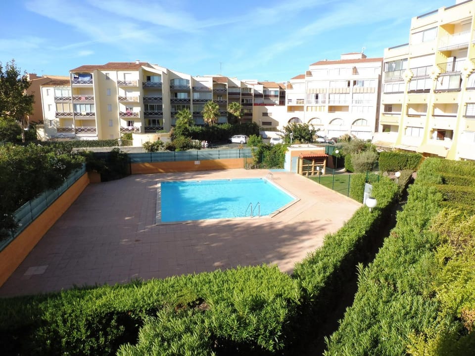 Property building, Pool view, Swimming pool