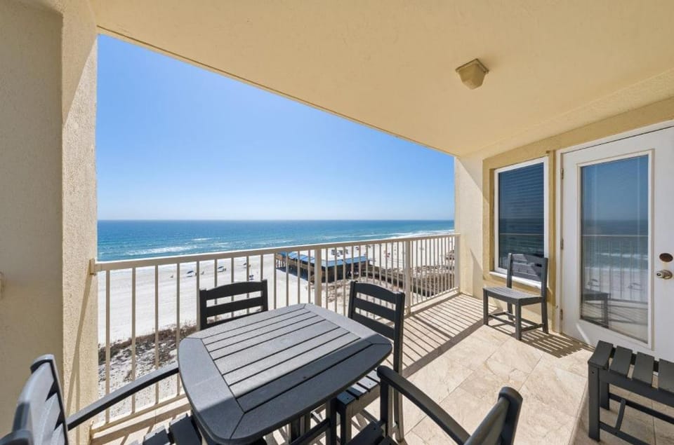 Boardwalk 681 by Youngs Suncoast Apartment in Gulf Shores