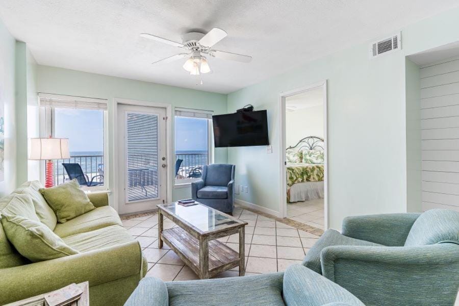Boardwalk 386 by Youngs Suncoast Apartment in Gulf Shores