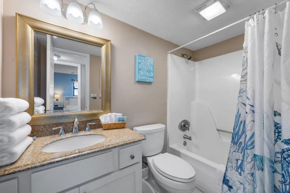 Boardwalk 486 by Youngs Suncoast Apartment in Gulf Shores