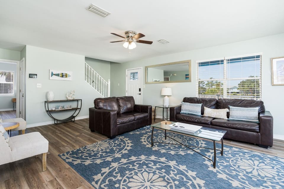 Blue Lagoon at Little Lagoon Resort by Youngs Suncoast Apartment in West Beach