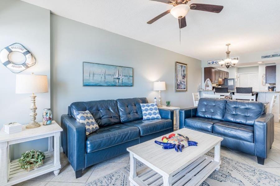 Boardwalk 885 by Youngs Suncoast Apartment in Gulf Shores