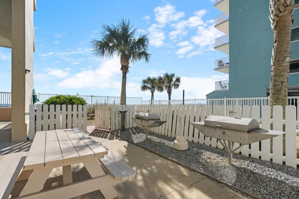 Crystal Shores West 1205 by Youngs Suncoast Apartment in West Beach
