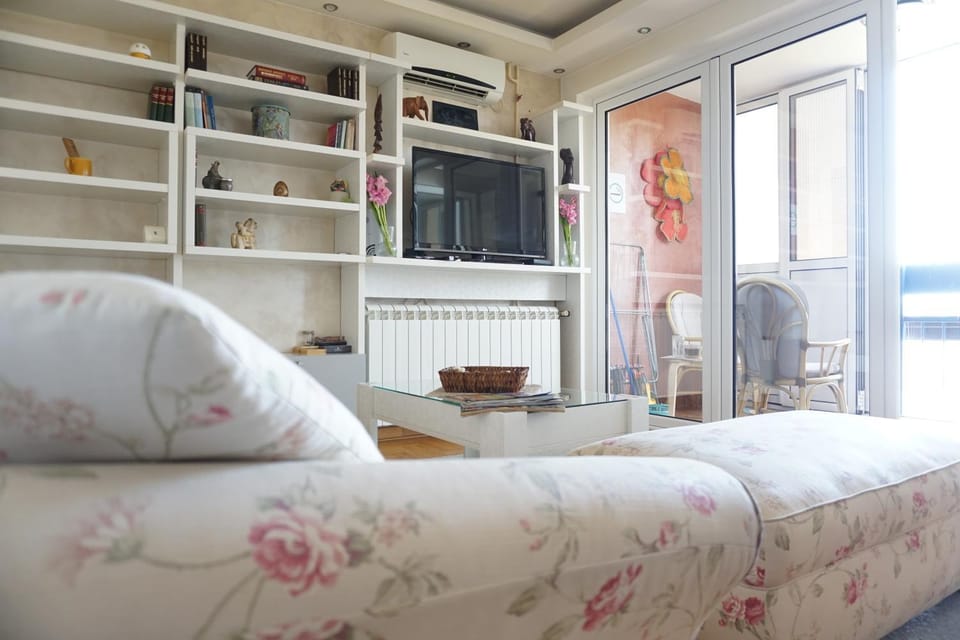 Balcony/Terrace, Living room