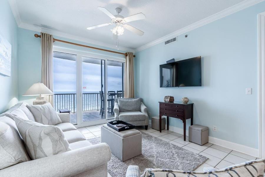 Island Royale 1004 by Youngs Suncoast Apartment in West Beach