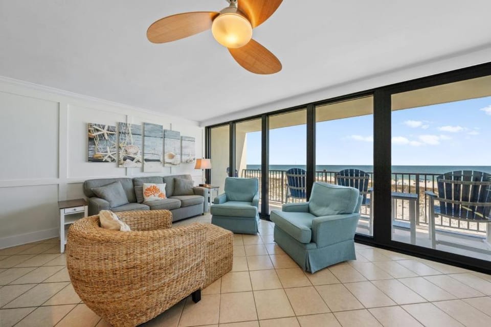 Island Winds West 280 by Youngs Suncoast Apartment in West Beach