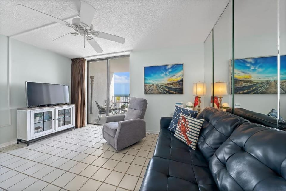Gulf Shores Surf & Racquet 515A by Youngs Suncoast Apartment in West Beach
