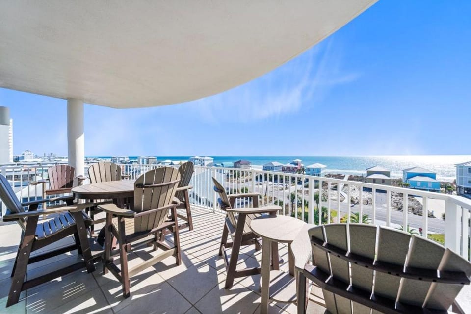 Day, Balcony/Terrace, Seating area, Dining area, Sea view
