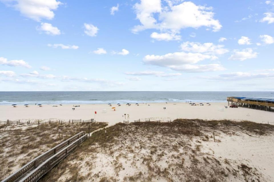 Island Shores 457 by Youngs Suncoast Apartment in Gulf Shores