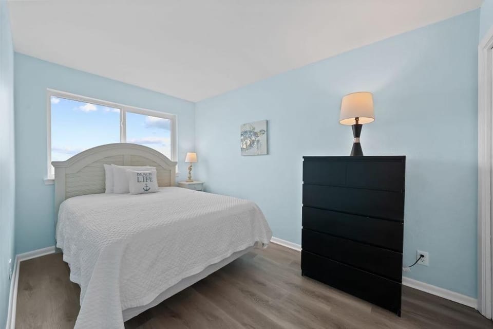 Island Shores 457 by Youngs Suncoast Apartment in Gulf Shores