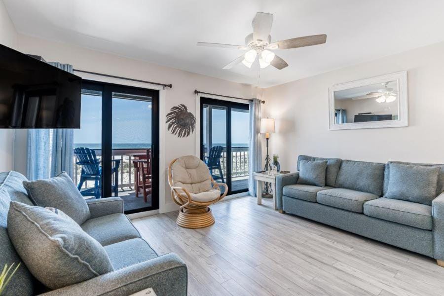 Regatta 105B by Youngs Suncoast Apartment in Gulf Shores