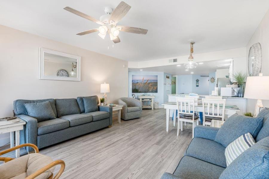 Regatta 105B by Youngs Suncoast Apartment in Gulf Shores