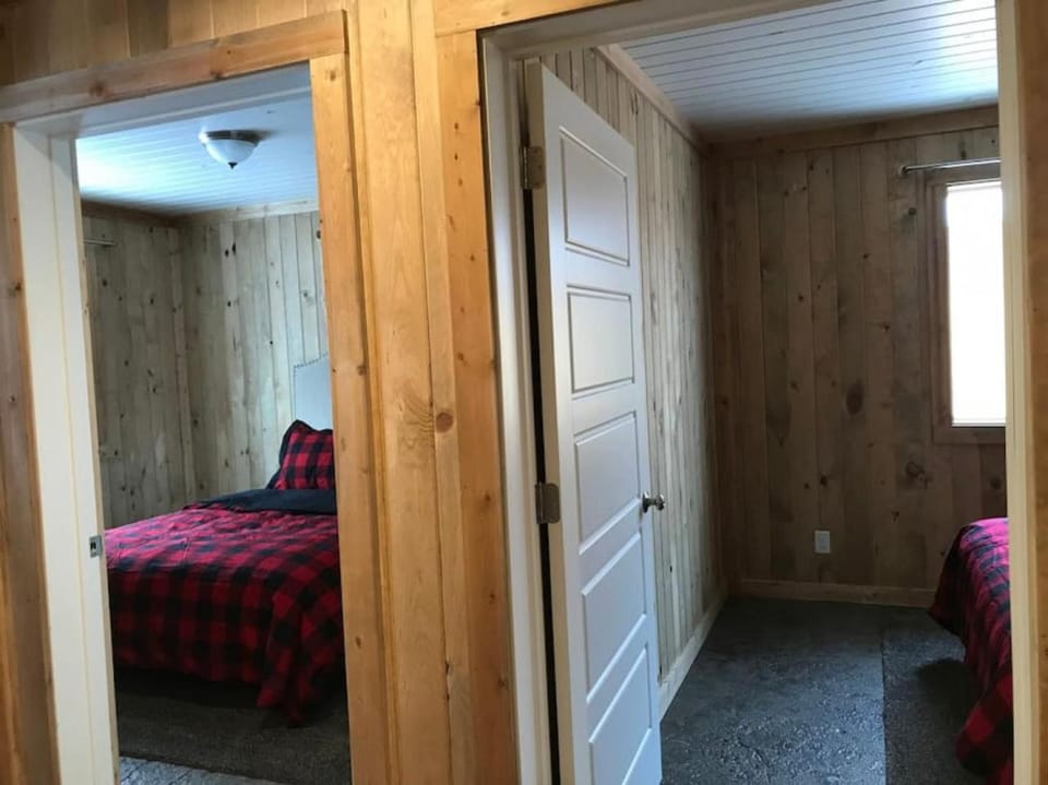 Family Cabin Unit 8 Cabin in Island Park