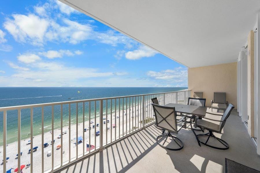 San Carlos 1404 by Youngs Suncoast Apartment in Gulf Shores