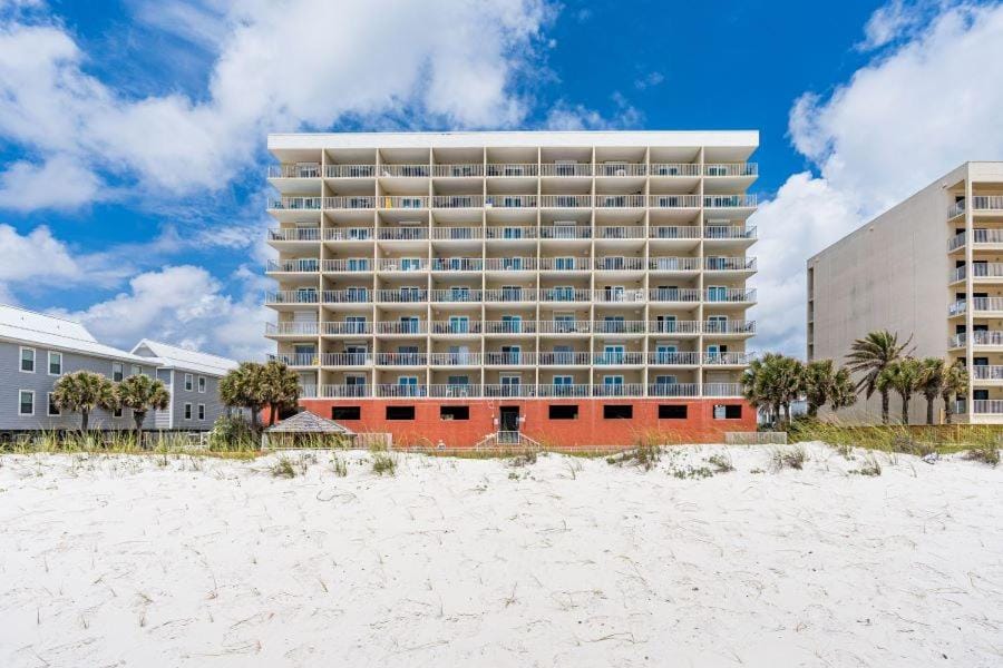 Seacrest 401 by Youngs Suncoast Apartment in West Beach