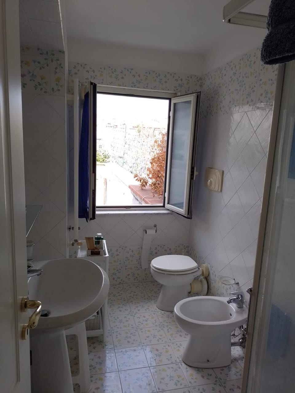 Uno sguardo sui tetti Apartment in Naples
