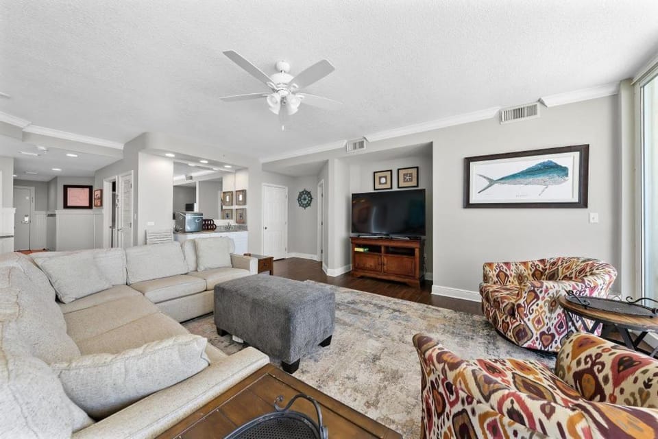 San Carlos Penthouse 5 by Youngs Suncoast Apartment in Gulf Shores
