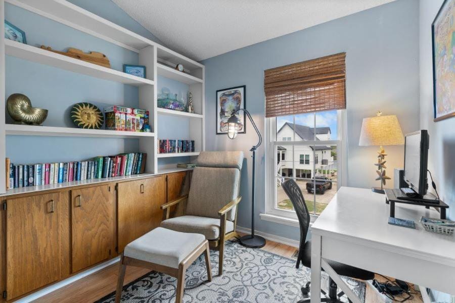 Sunset Daze by Youngs Suncoast House in West Beach