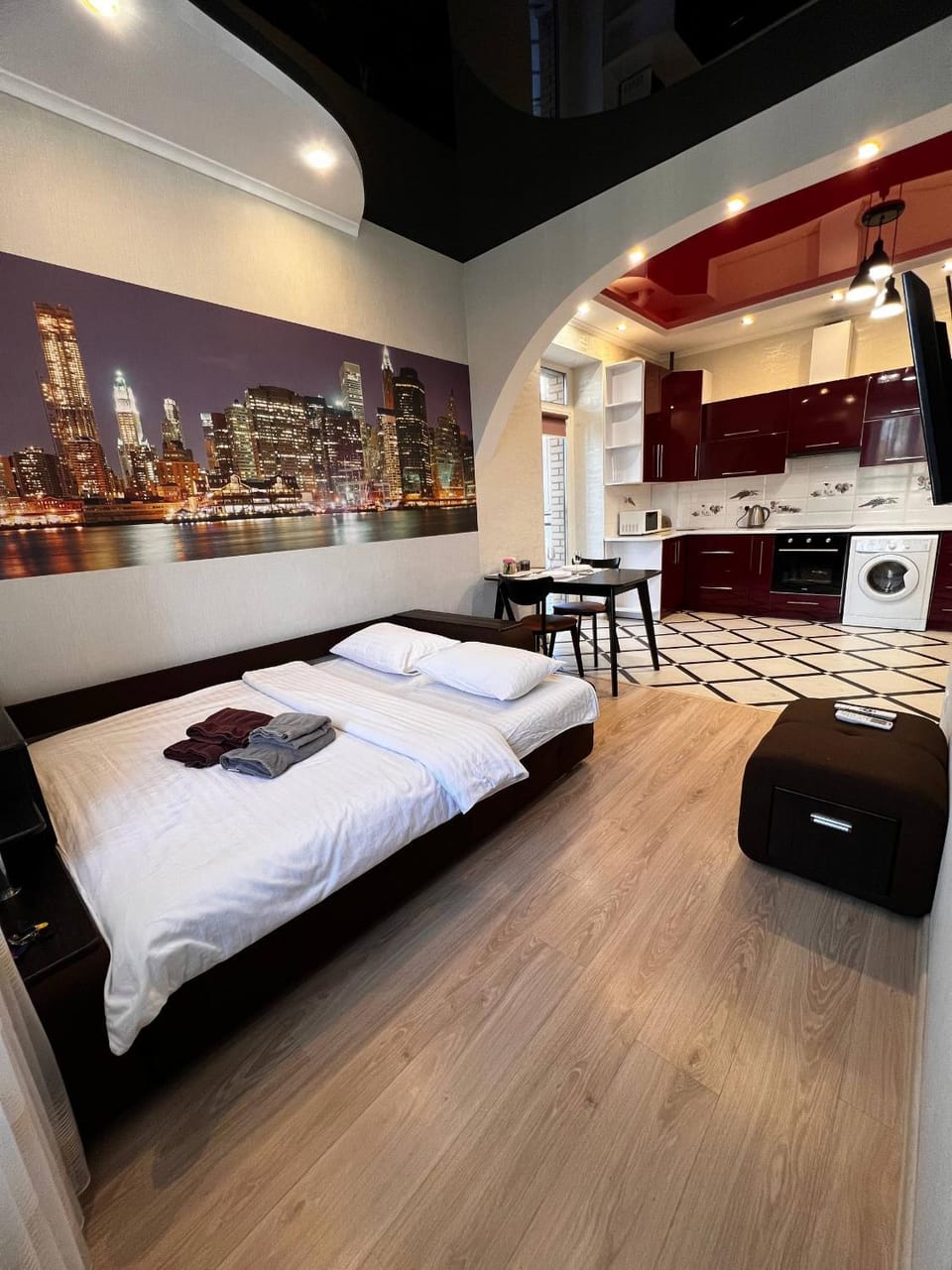 ApartPoltava СТИЛЬНІ апартаменти біля ПД "ЛИСТОПАД", ЧЕК ПРРО Apartment in Ukraine