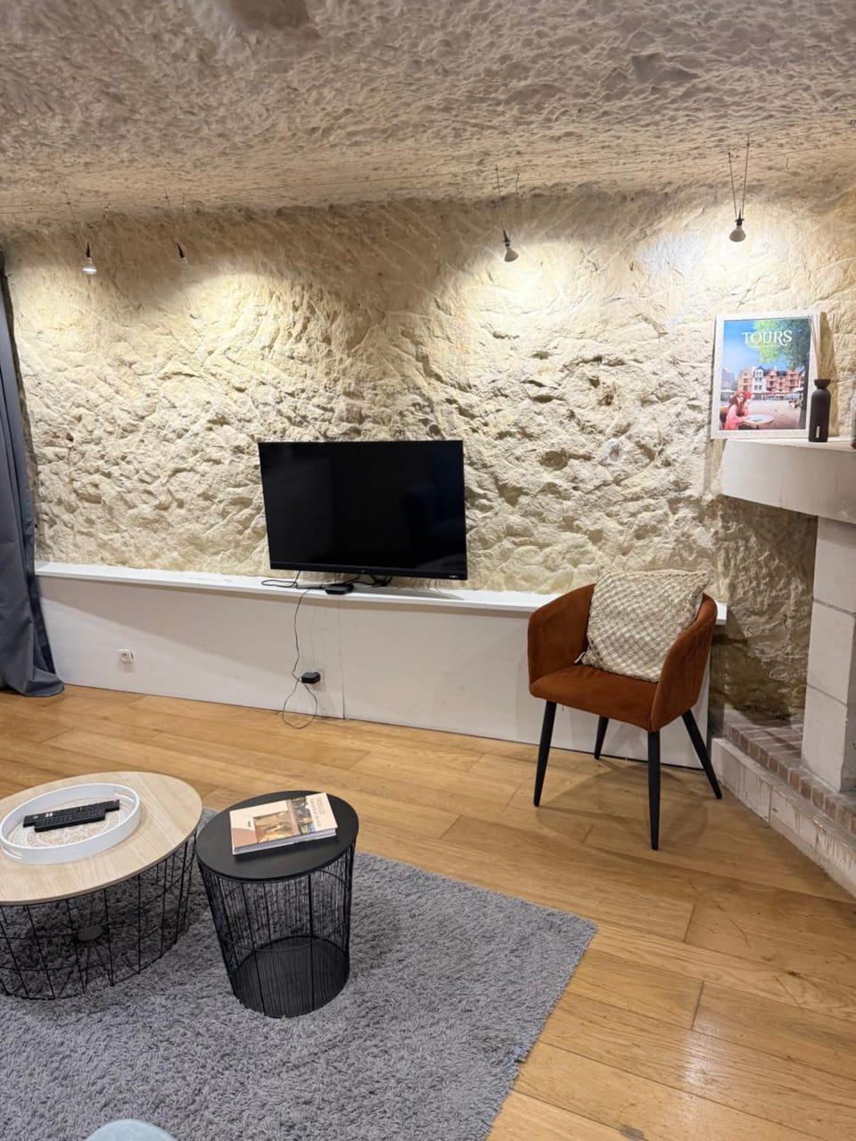 Communal lounge/ TV room, TV and multimedia, Living room