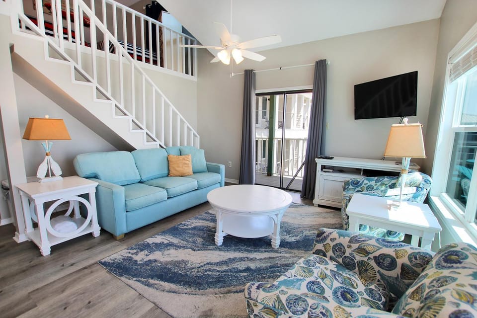 Sundial G3 by Youngs Suncoast Apartment in West Beach