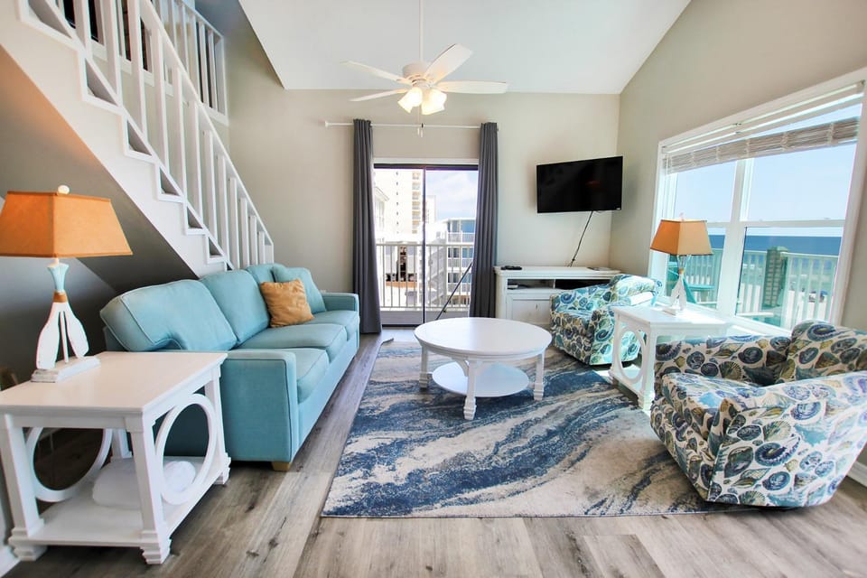 Sundial G3 by Youngs Suncoast Apartment in West Beach