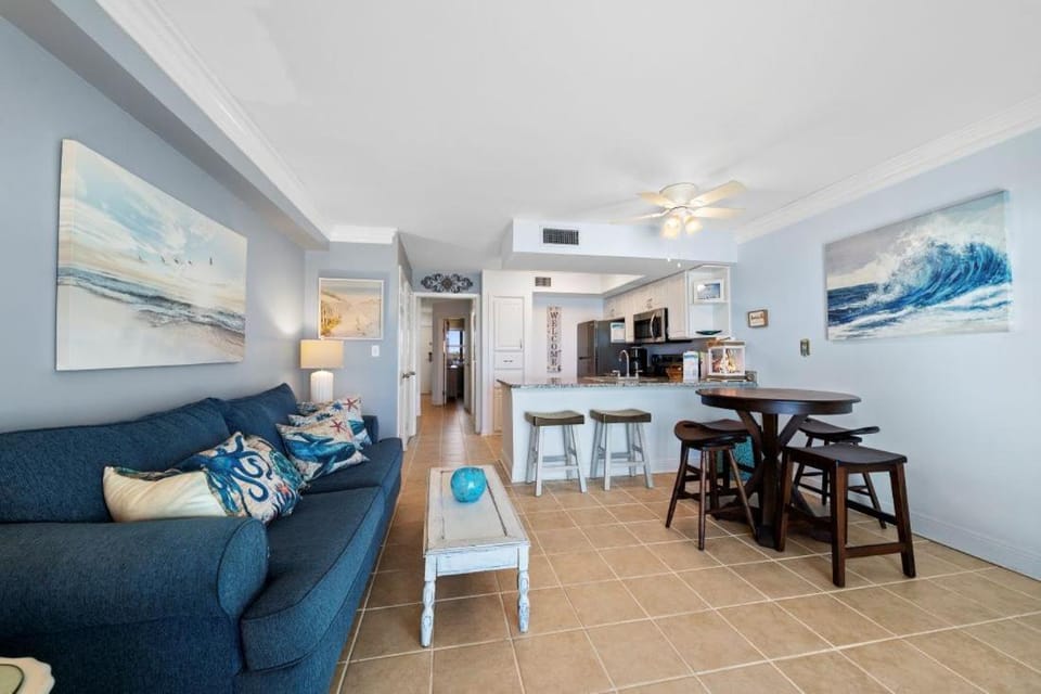 Seacrest 406 by Youngs Suncoast Apartment in West Beach