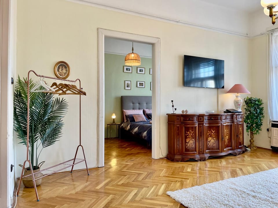 TV and multimedia, Living room, Photo of the whole room