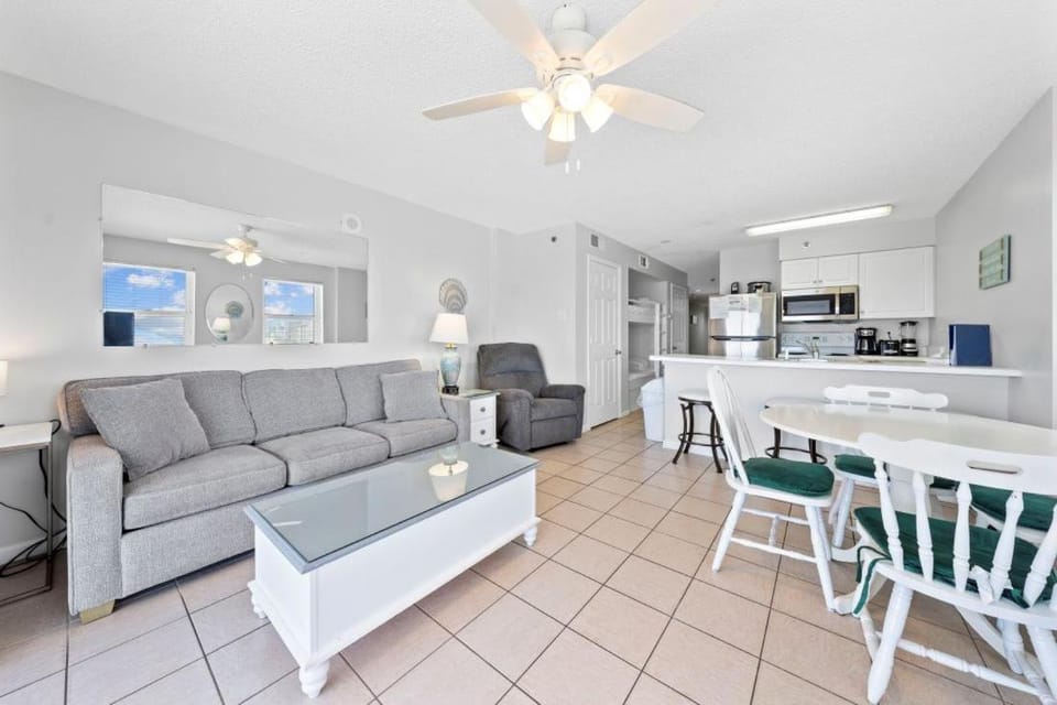 Tradewinds 901 by Youngs Suncoast Apartment in Orange Beach