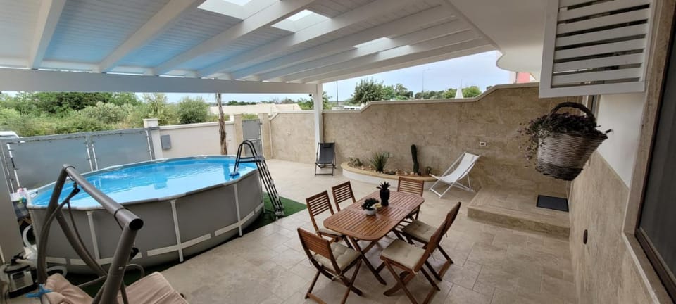 Property building, Patio, View (from property/room), Spa and wellness centre/facilities, Pool view, Swimming pool, sunbed