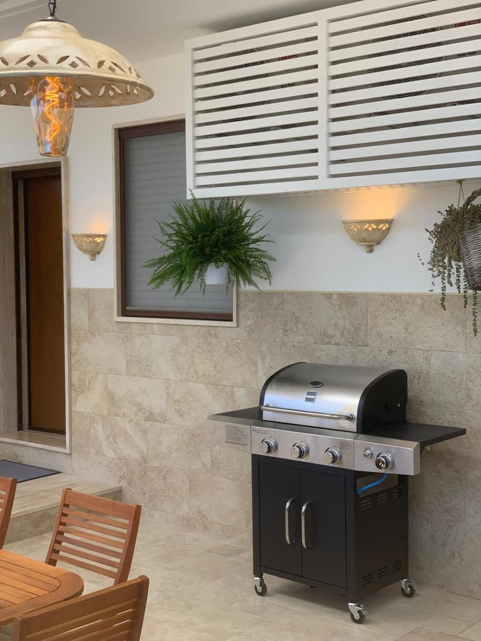 Property building, Swimming pool, Breakfast