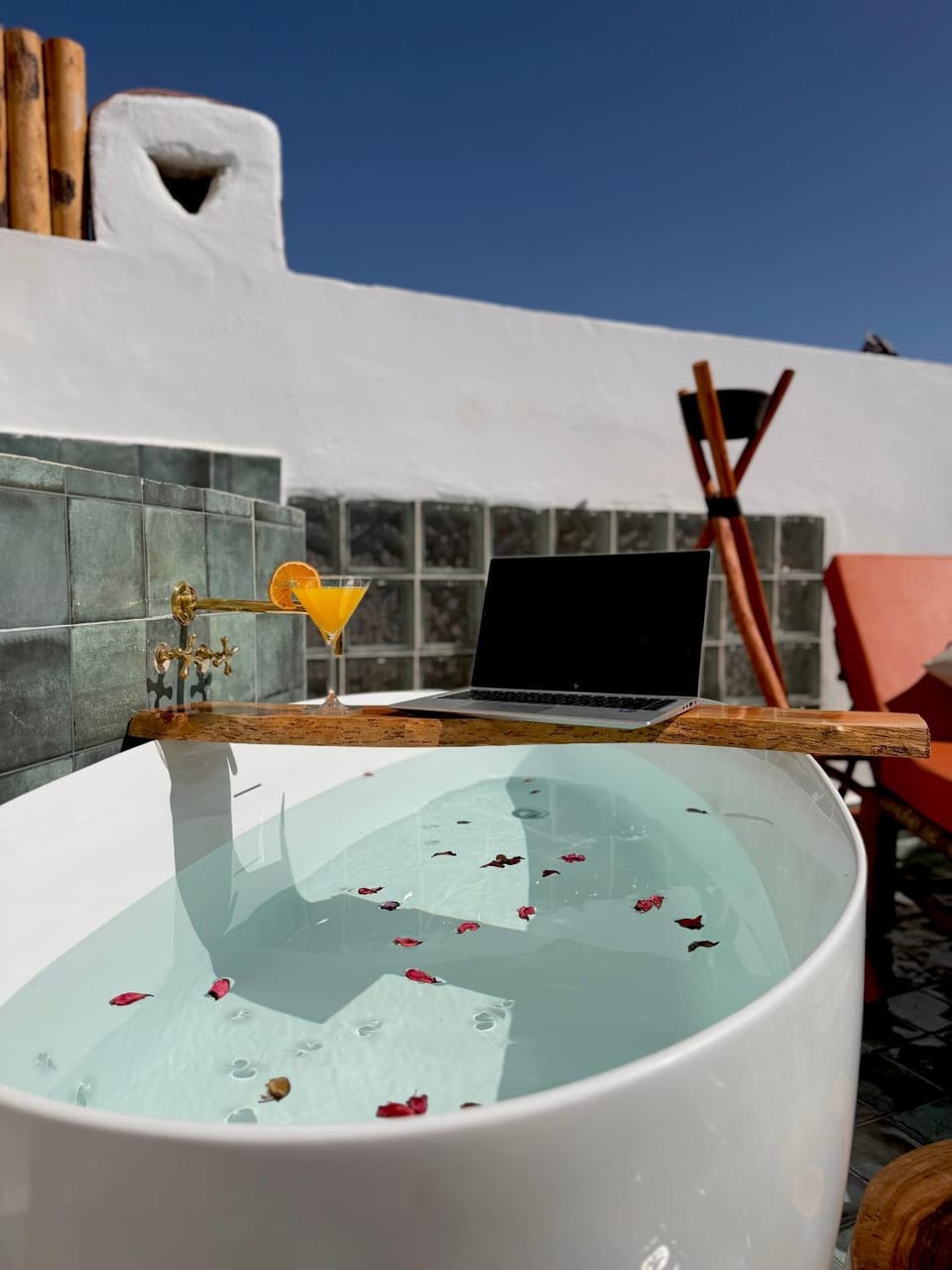 Sunshine Rooftop with Private Terrace & Outdoor Bathtub Apartment in Essaouira