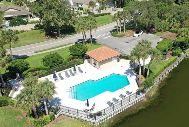 Sandy Dunes - Cozy 3BR w beach, pool & sunroom House in Sawgrass