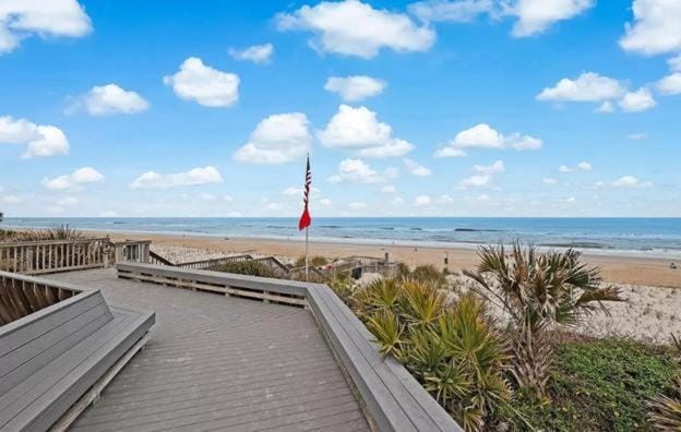 Seaclusion - Spacious condo w lanai & pool House in Sawgrass